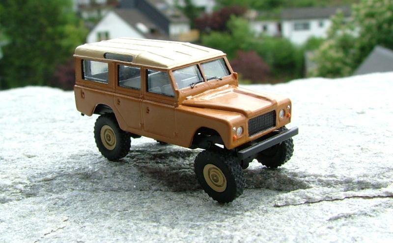 landroverv808.JPG