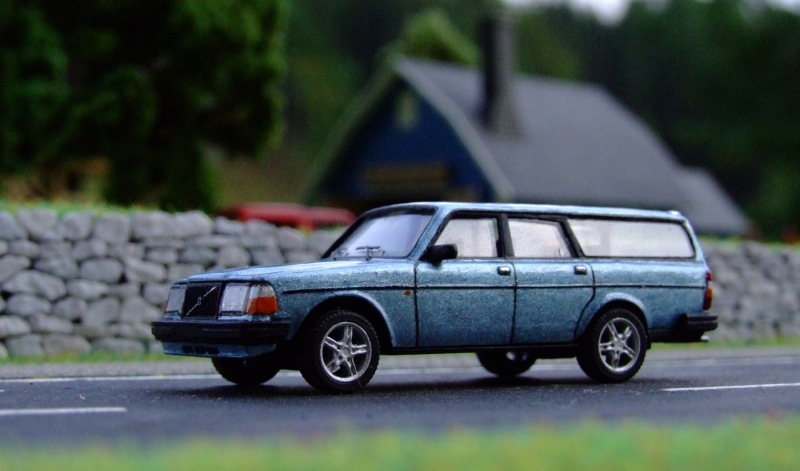 volvo245273.jpg